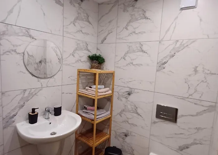 Gardens Forest A3 - Free Parking